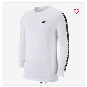 Nike Men’s Long Sleeve T-shirt